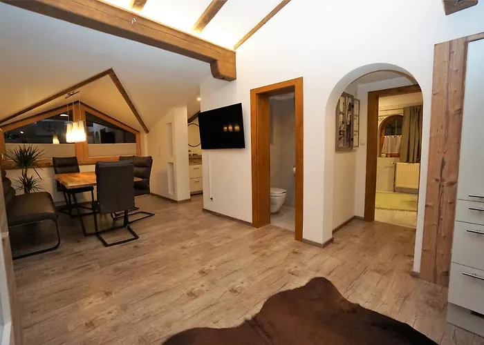 Lisa Apartment