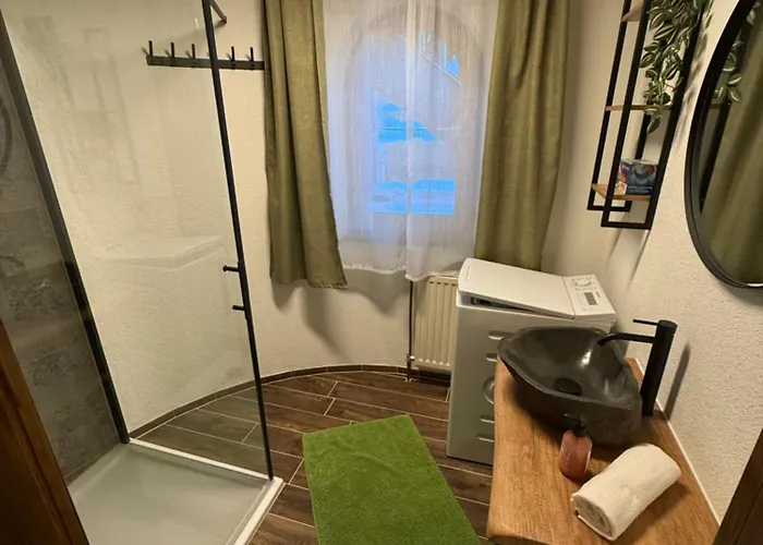 Lisa Apartment *